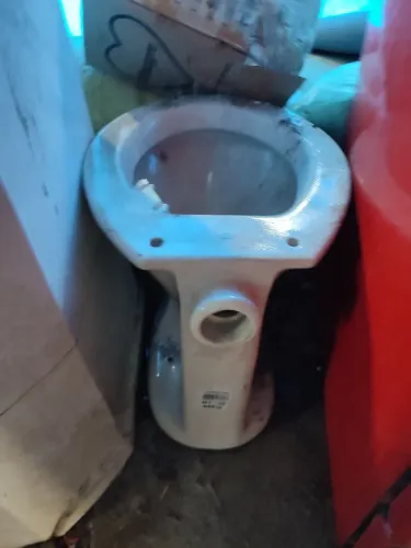 Vaso sanitário novo