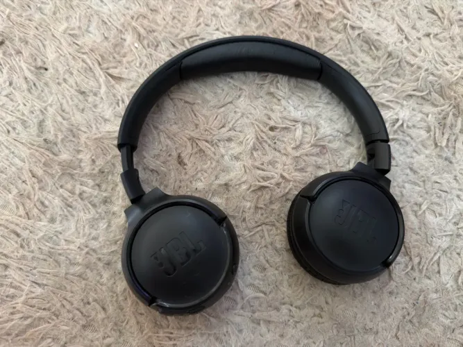 JBL TUNE 520BT