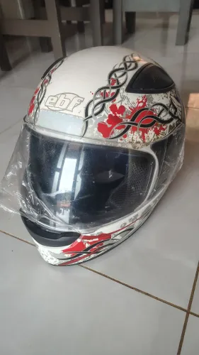 Vendo Capacete Novo