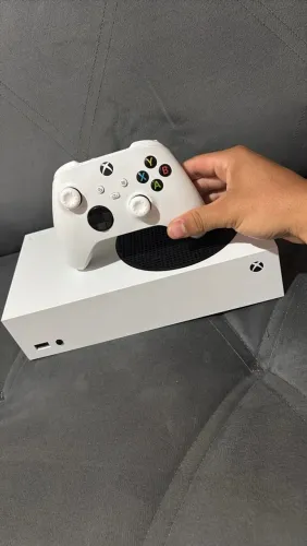Xbox series s IMPECÁVEL (tenho NF dele)