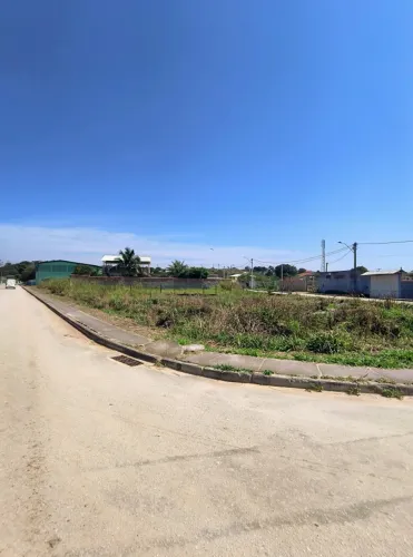 Terreno 738m² à Venda em Engenho Grande, Saquarema