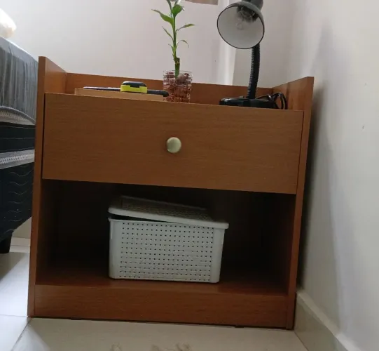 Mesa de Cabeceira