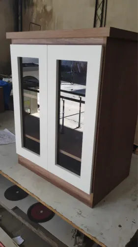 Buffet compacto em MDF - sob medida e em perfeito estado 