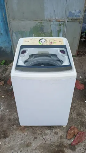 Máquina de lavar roupa funcionando perfeitamente