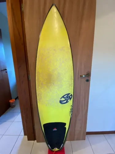 Prancha de surf Rafael Simões Tamanho 5'8