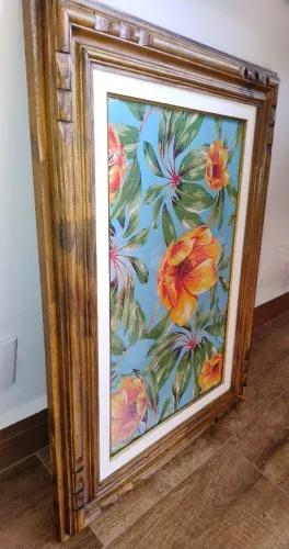 Quadro com Moldura de Madeira Trabalhada 46x66