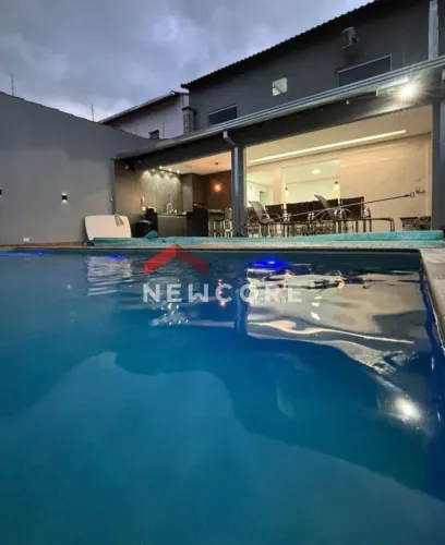 Casa em Rua Rodolpho Pereira Alves - Jardim Patrícia - Uberlândia/MG