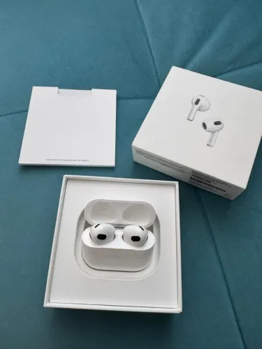 Apple AirPods 3ª Geração com Estojo de Carregamento MagSafe - Original