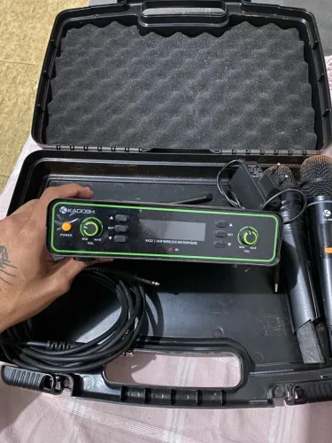 Microfones sem fio Kadosh