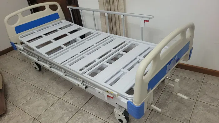Cama hospitalar 3 posições super nova  dellamed mais colchão 