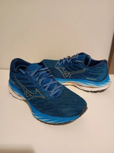 Tênis Mizuno Wave Rider 26