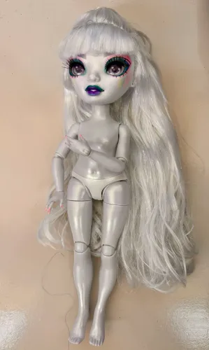 Shadow High Eliza McFee Original MGA - Boneca de Coleção