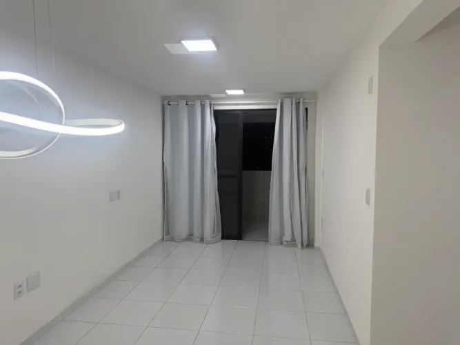 Alugo apartamento 3 quartos (1suíte) em Manaira (direto com o proprietário)