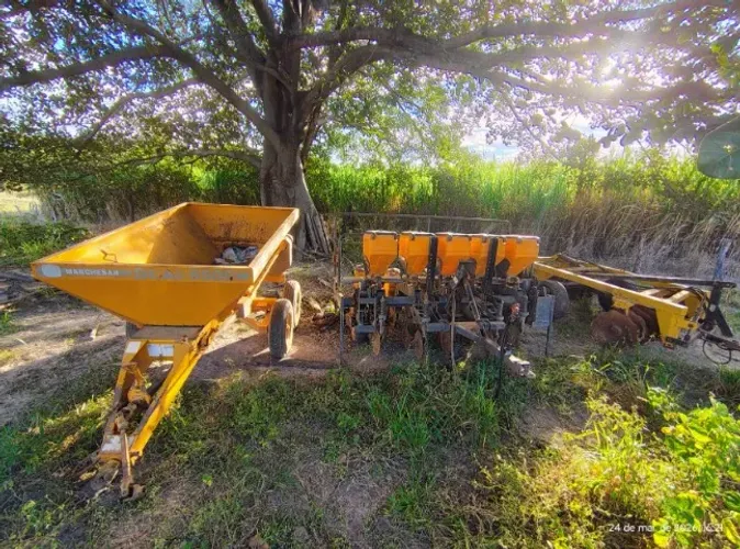 Plantadeira, grade 18/28 e calcareadeira tatu