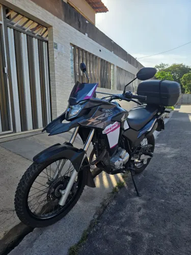 XRE 300 ABS só 19 mil km