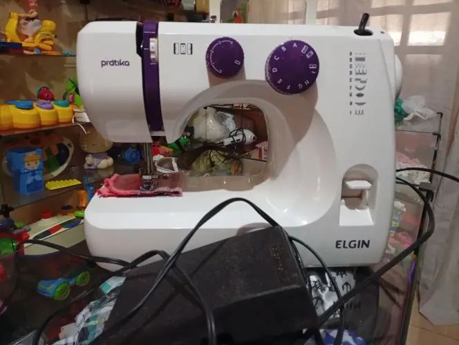 Máquina de costura