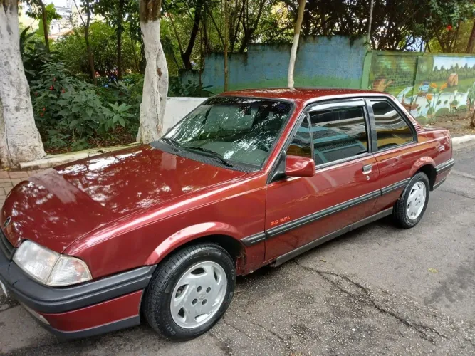 Chevrolet Monza GLS/ Hi-tech 2.0 EFI 2P E 4P 1995