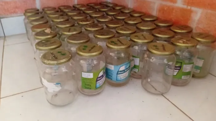 Potes de vidro para conservas