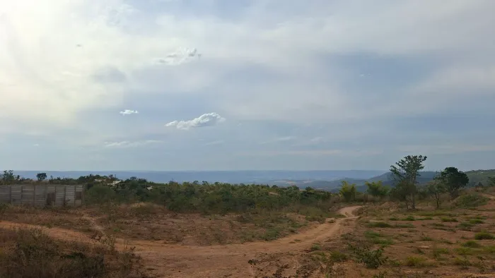 Terreno muito próximo de Montes Claros, zona sul e linda vista para a cidade OPORTNIDADE!