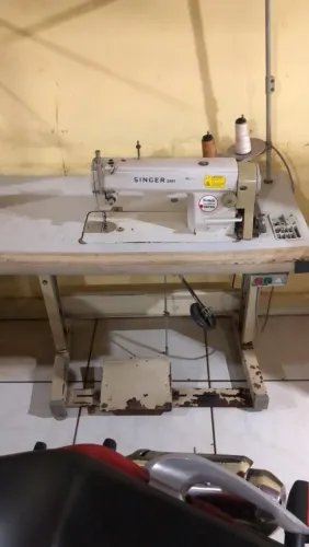 Vende se máquinas de costura