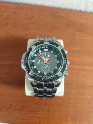 Relógio Citizen Eco - Drive Promaster Carbon BJ2105-51 E