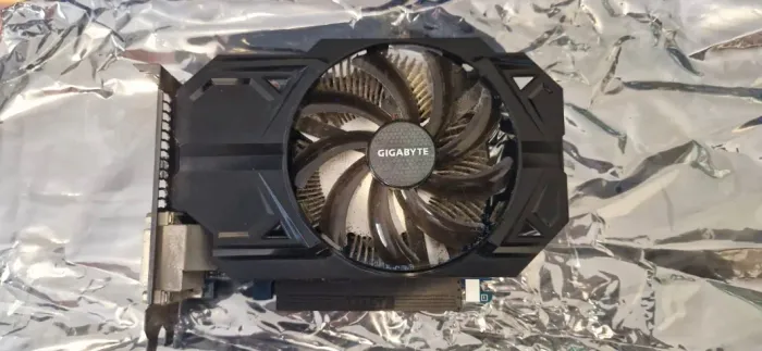 Placa de Vídeo Gigabyte GeForce GTX 750 TI 2Gb - USADA