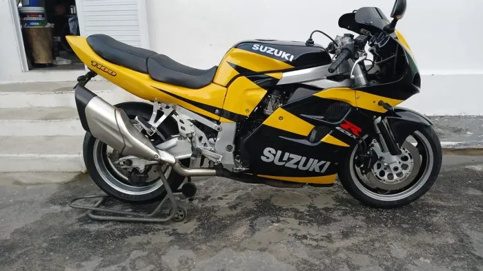 SUZUKI GSX-R 1100 ? ANO 1993