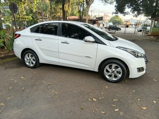 Hyundai HB20S C.plus/c.style 1.6 Flex 16V Mec.4p 2016