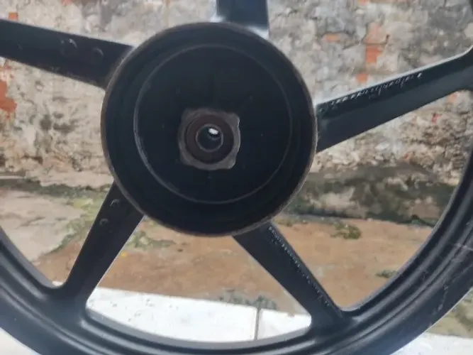 Roda fazer 150 2014 original em bom estado. Bases de rolamentos boas *