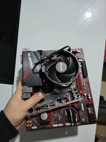 Kit processador RYZEN 5 4600G + B450M GAMING