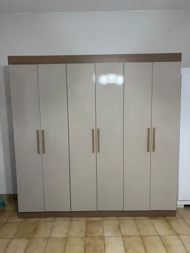 Guarda roupa ótimo casal (entrego)