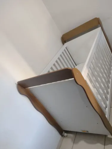 Vendo berço semi novos