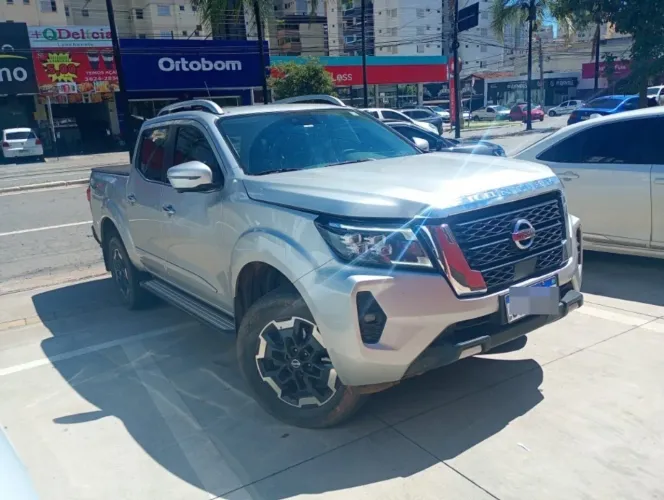 Nissan Frontier Plati. CD 2.3 Bi-TB Dies.aut. 2023
