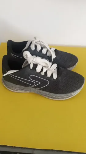 Tênis Apenas 35 reais 