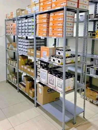 Prateleiras seminovas