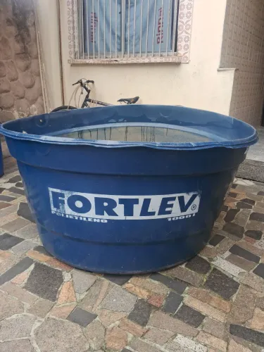 Vendo caixa d'água 1000lts