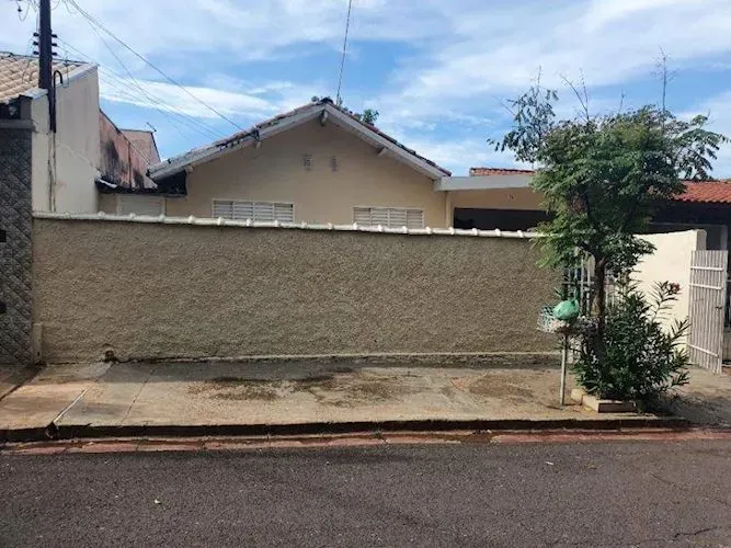 Casa em Monsenhor Pasetto - Lins/SP