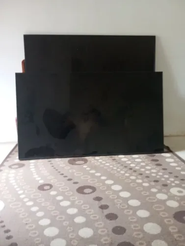 TV SAMSUNG 85" DISPLAY TRINCADO