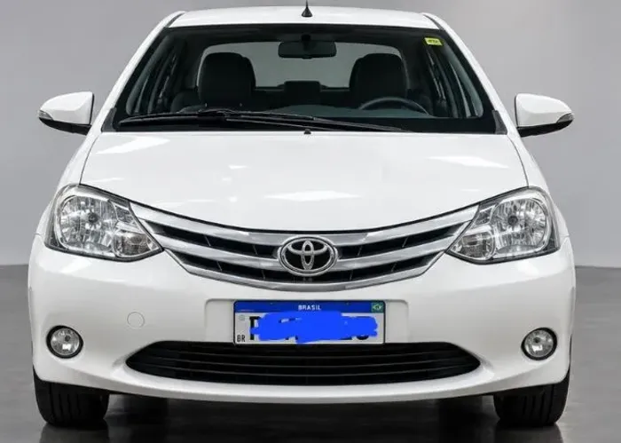 Toyota Etios Platinum Sed. 1.5 Flex 16V 4P Mec. 2015