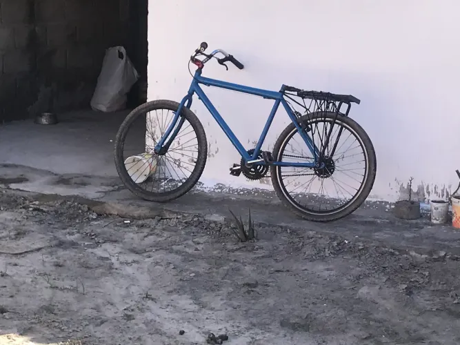 Vendo bicicleta montadinha aro 26