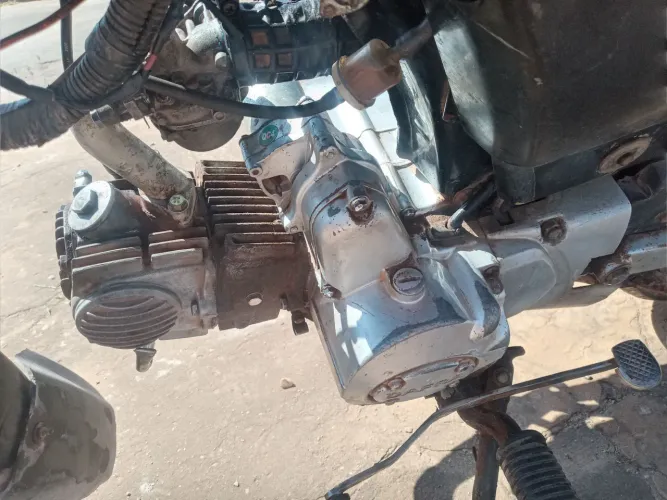 Vendo moto dafra moto Boa de motor valor 1.100