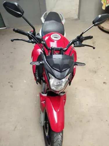 Vendo moto Honda CB/250F TWISTER