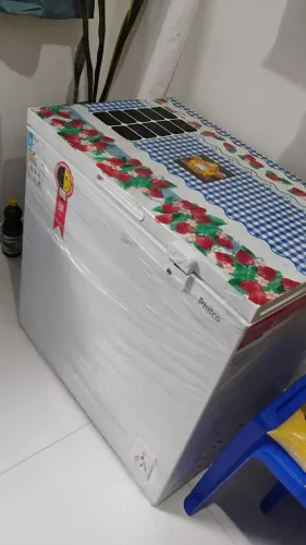 Vendo freezer semi novo!