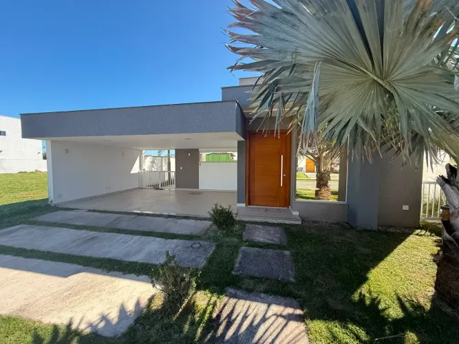 Casa Térrea Alphaville Cabo Frio, 179.30m², 3 Suítes, Piscina, Área Gourmet, Sala Ampla