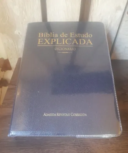Bíblia de estudo explicada (Joia preciosa dá CPAD(nova