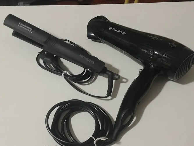 Vende Conjunto de Secador de cabelo e chapinha .