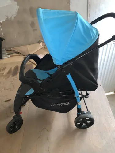 Carrinho de bebê menino