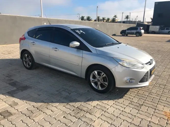 Ford Focus 1.6 S/1.6 SE Flex 16V 5P AUT 2014