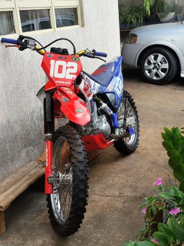 CRF 230f com motor 150f