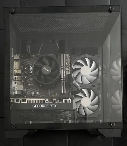 PC Gamer/Trabalho - Ryzen 5 5500 + RTX 3050 6GB - Menos de 1 ano de uso